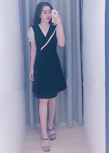 Đầm đen phối voan trắng