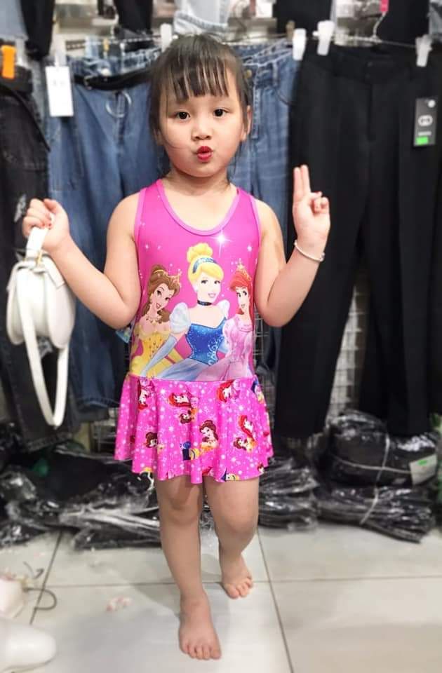 bộ bơi liền kèm mũ bé gái