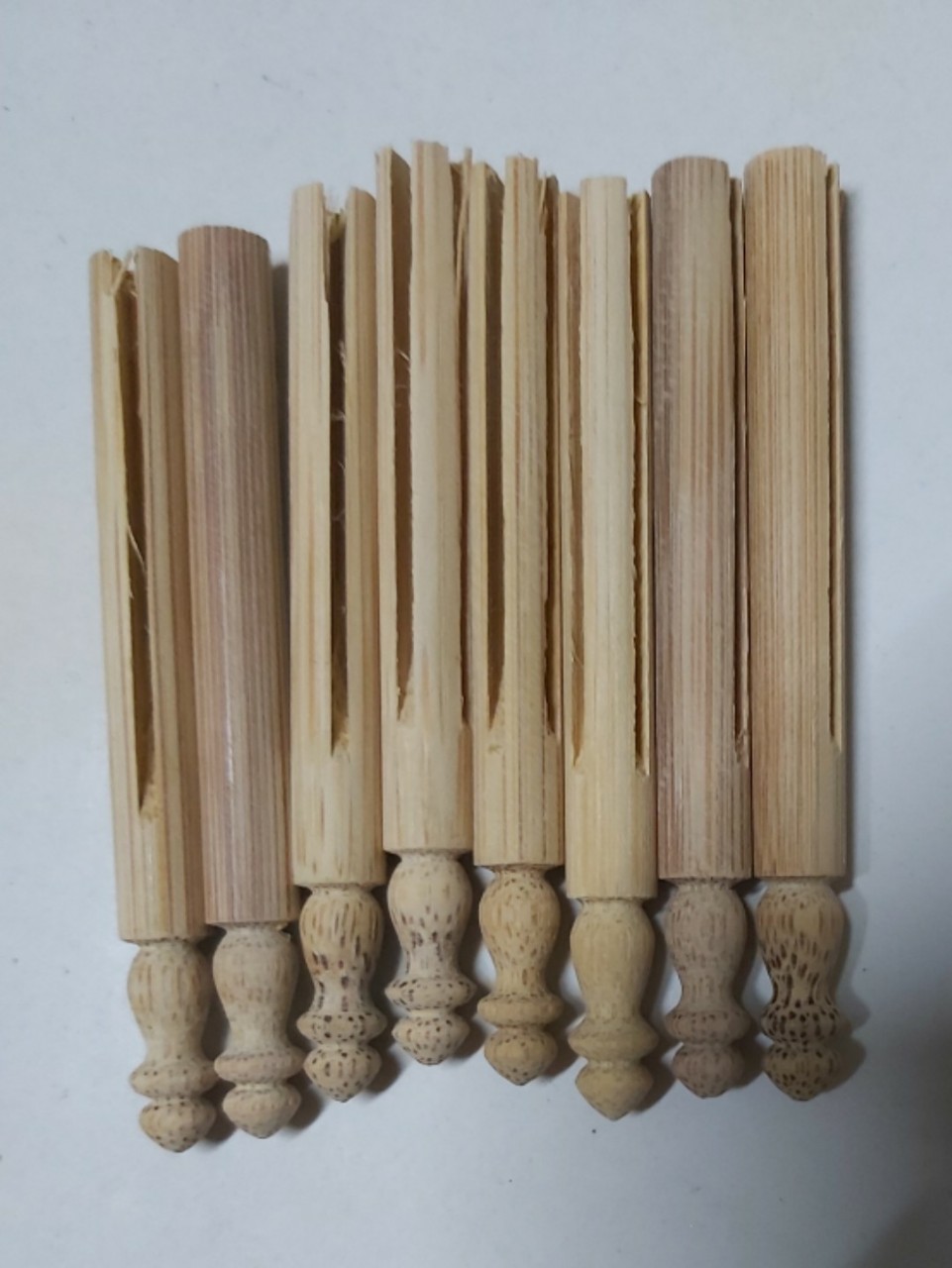 Combo 4 chân tre tiện cho lồng vuông