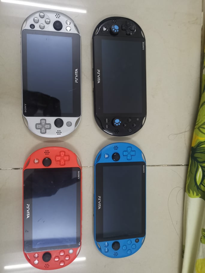 Máy chơi game PS VITA 2000 firmware mới nhất 3.65 FULL