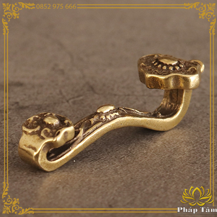 Móc Khóa Phong Thủy Gậy Như Ý Tài Lộc Đồng Nguyên Khối - Pháp Tâm