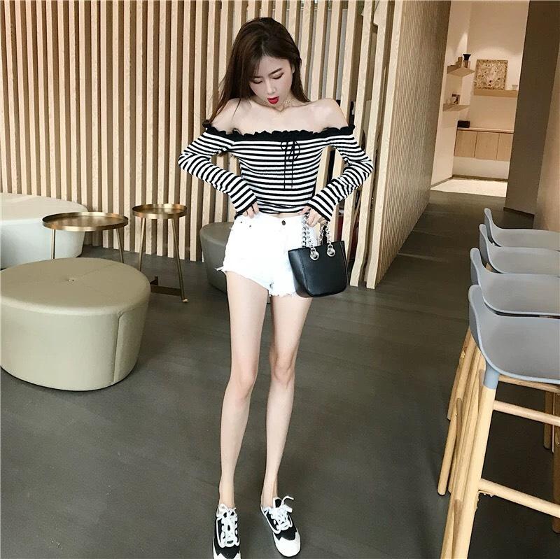 Áo Thun Gân Sọc Kiểu Rơt Vai Phối Nơ Ngực Duyên Dáng TTSL0078