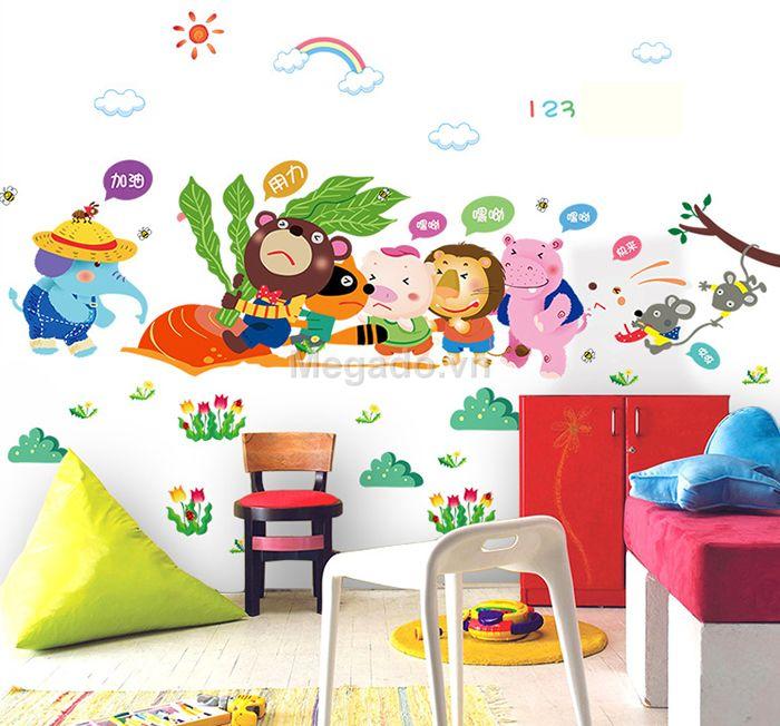 Decal tranh dán tường thu nhổ cà rốt