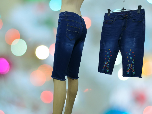 [HCM]quần jean nữ lửng gối thêu lai
