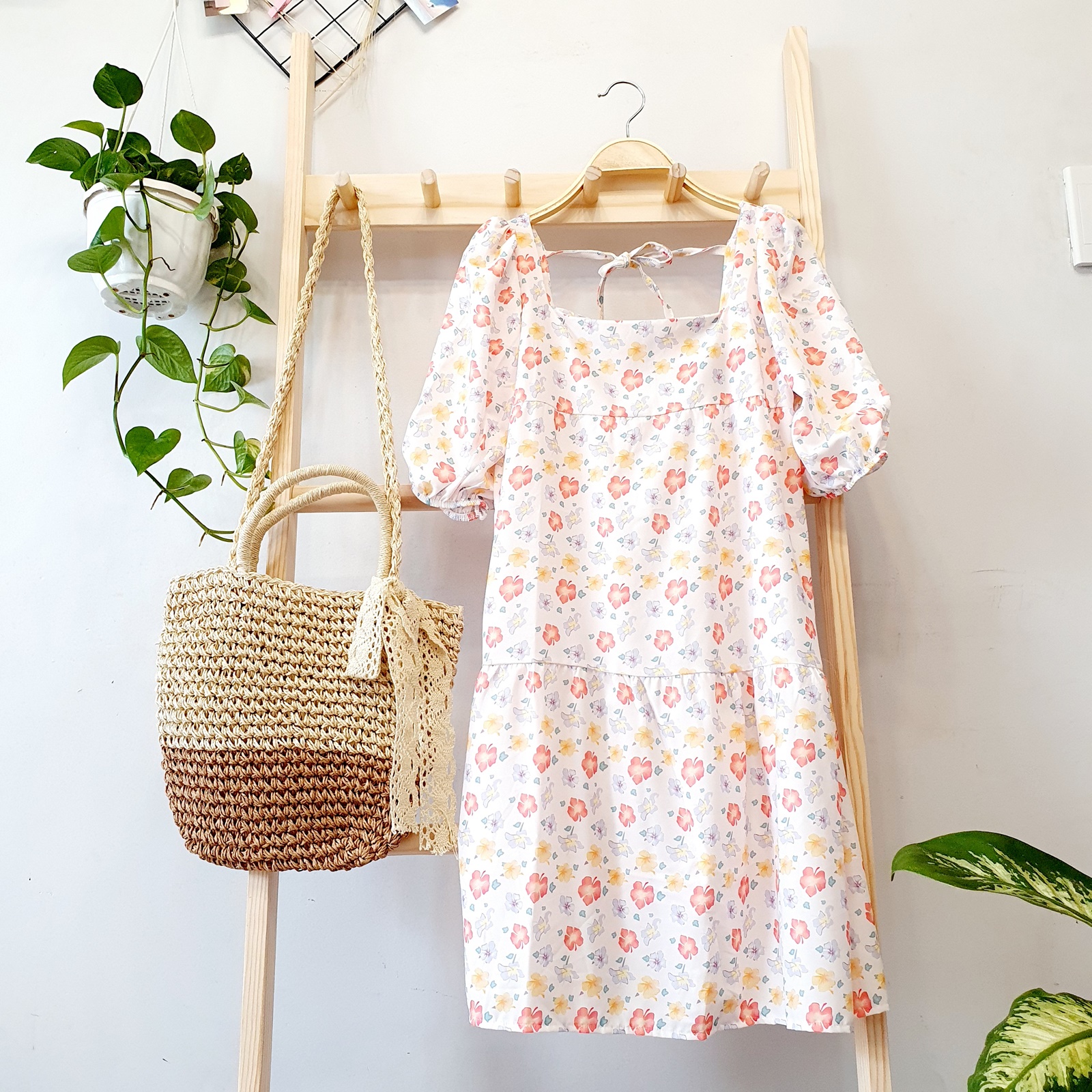 Đầm babydoll hoa cổ u
