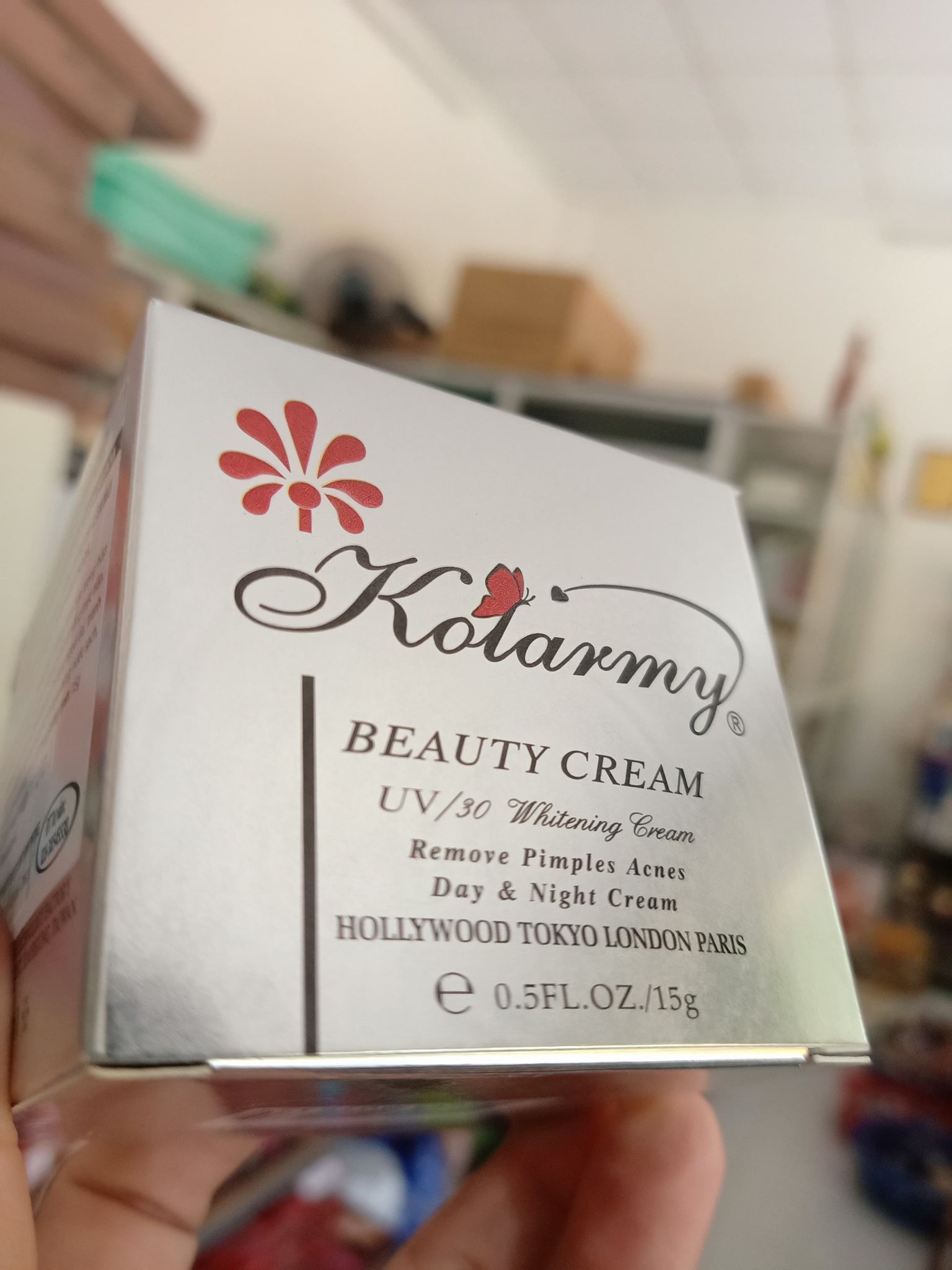 Kem Kolạrmy bạc 4 trong 1