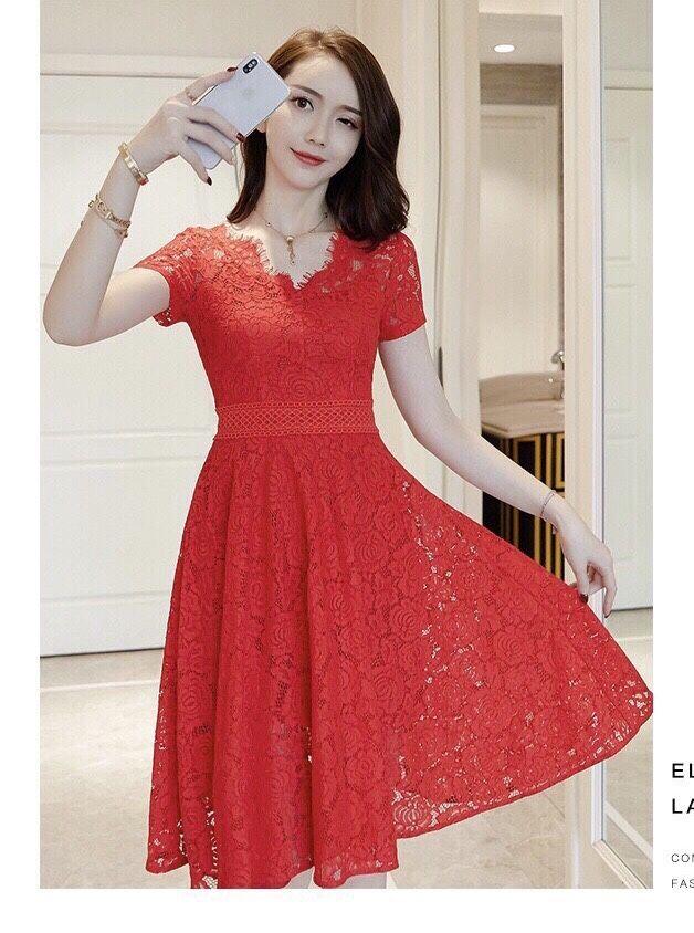 Đầm Xòe Ren Đỏ Cổ V Gợn Sóng MIA V-D0MIA16 (Đỏ)