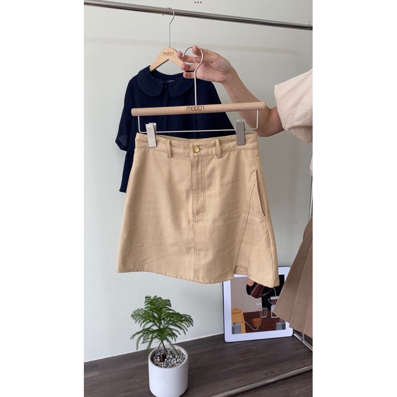 chân váy kaki xẻ đùi Dupin