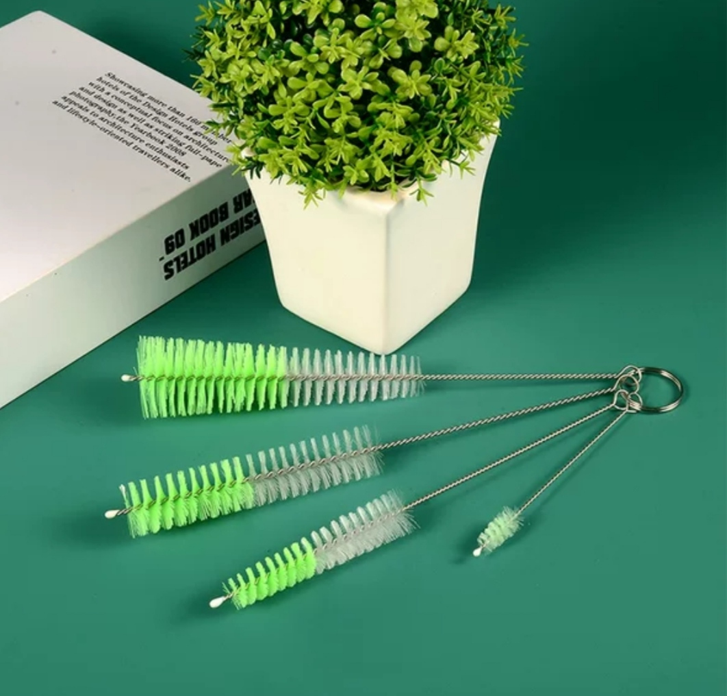 Bộ 4 dụng cụ cọ rửa bình nước KM-2012