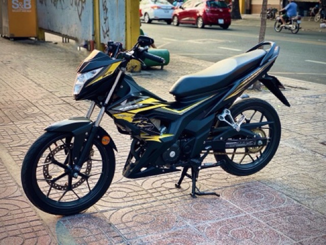 Tem Sonic Rs Vàng Rời Xe Đen
