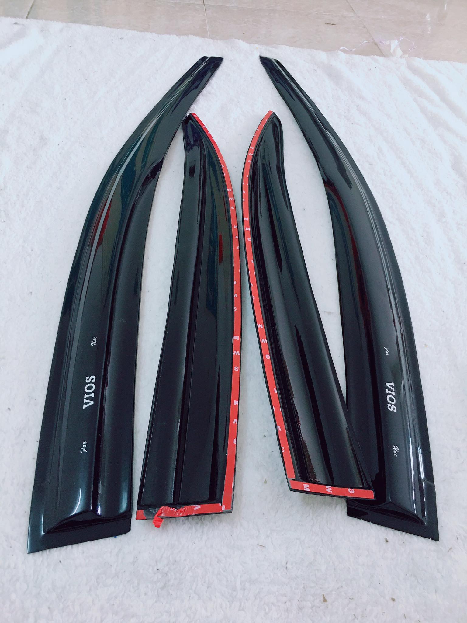 VÈ CHE MƯA VIOS 2014-2017 bản to , VÂN GỒ nên chống mưa tốt hơn, có vi deo và hình ảnh thật