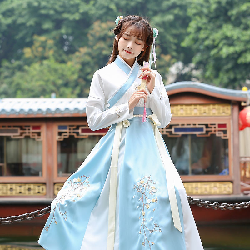 Trang Phục Cổ Trang Hán Phục Chân Váy Ru Ngực Cổ Thanh Lịch Màu Bụi Cho Nữ Chân Váy Thần Tiên Phong Cách Hán Trang Phục Hội Nghị Gió Trung Quốc