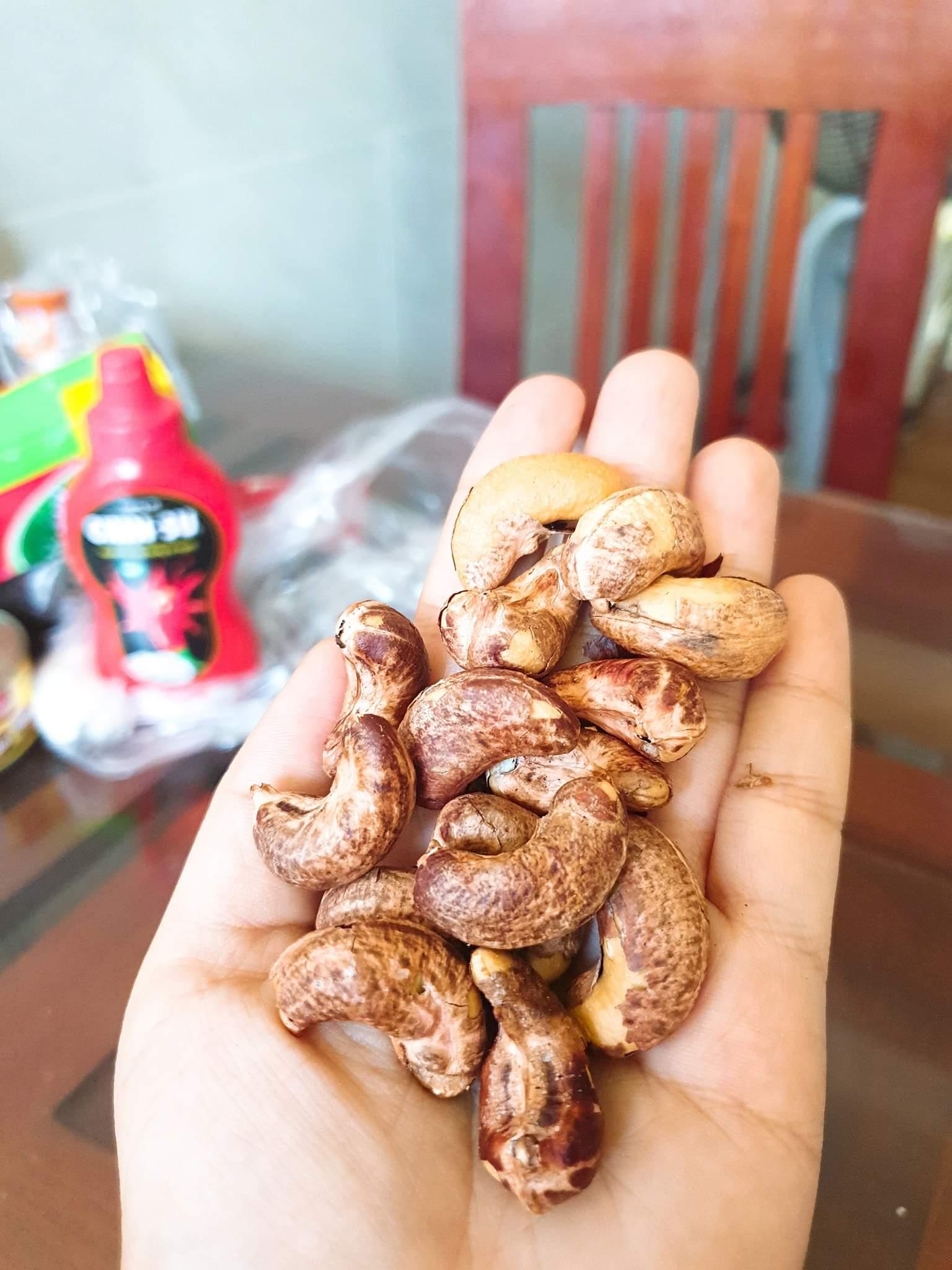1KG HẠT ĐIỀU NGUYÊN HẠT VỎ LỤA A CỒ LOẠI 1