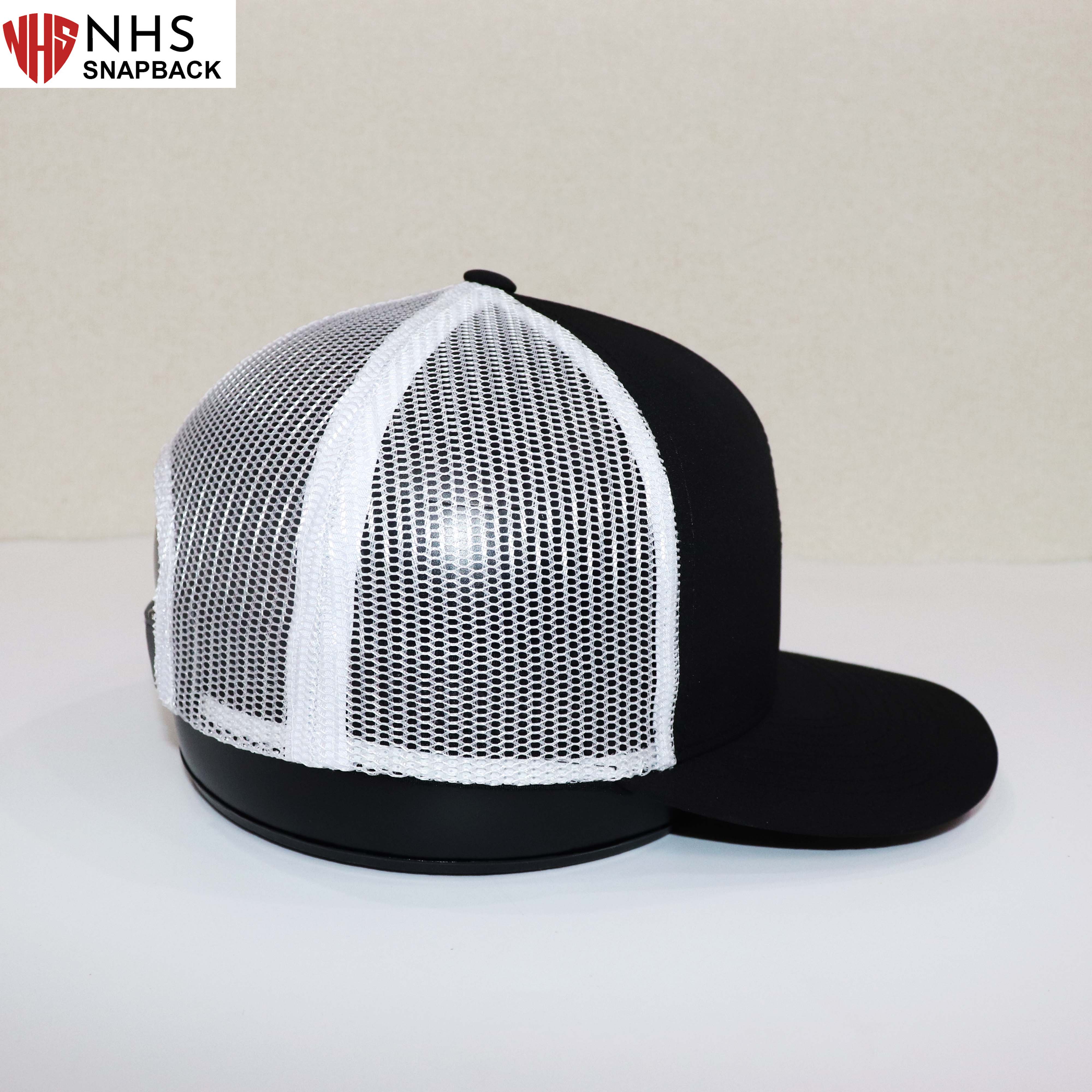 Mũ Snapback NHS Trơn009 Đen Lưới Trắng.