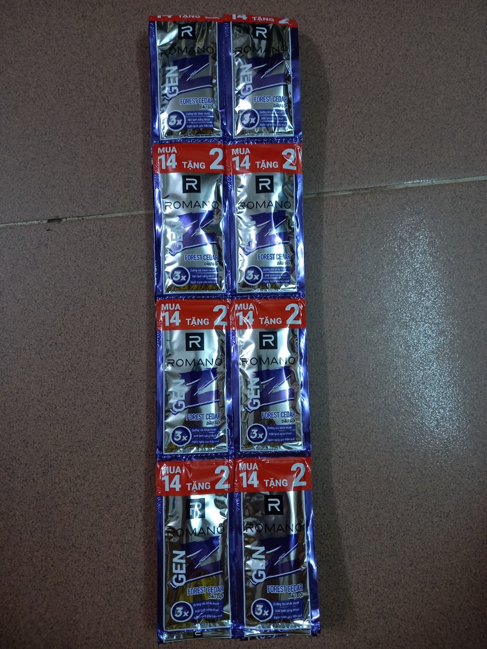 Combo 12 gói dầu gội Romano