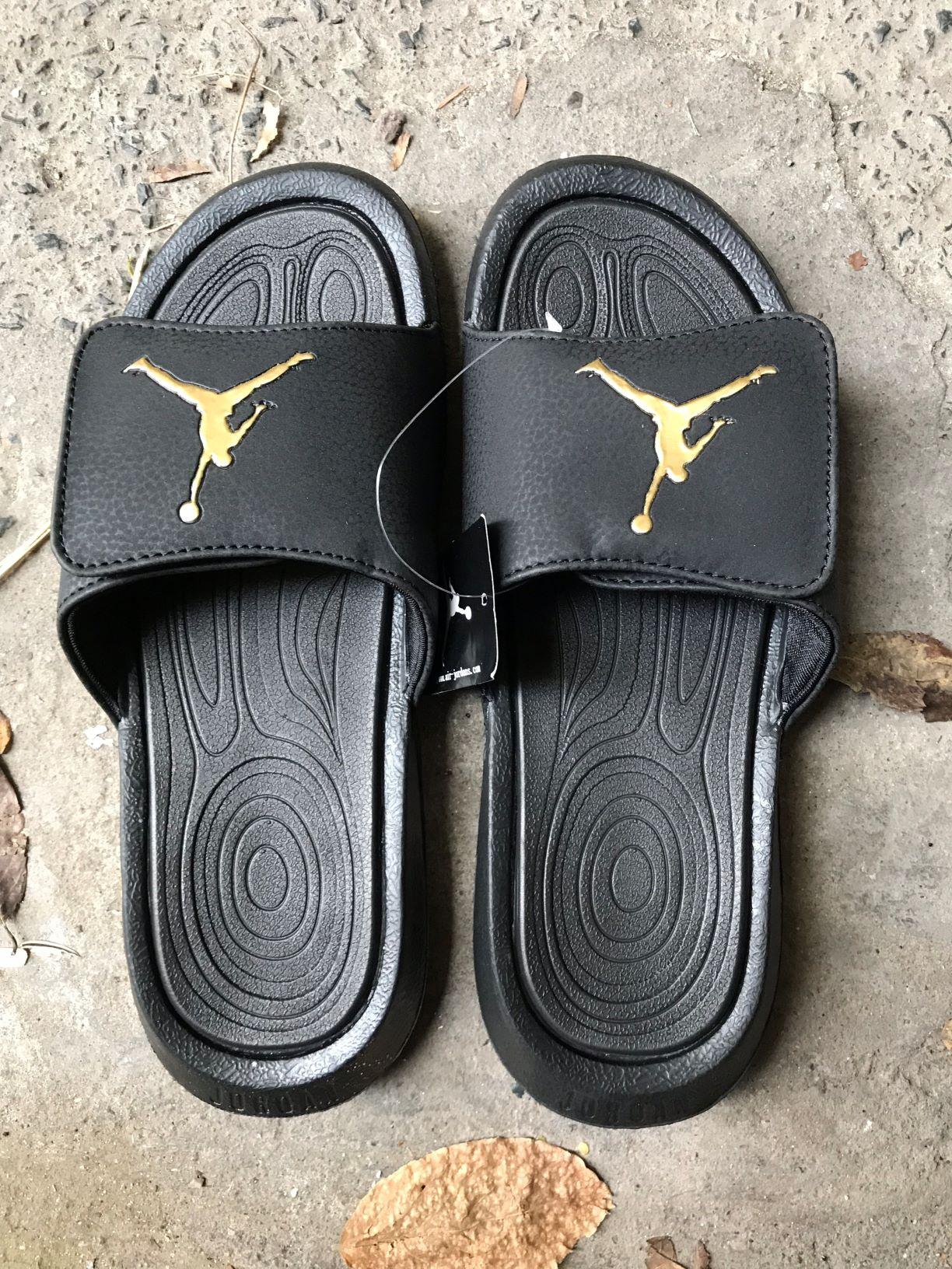 dép jordan màu đen dành cho nam nữ tặng hộp