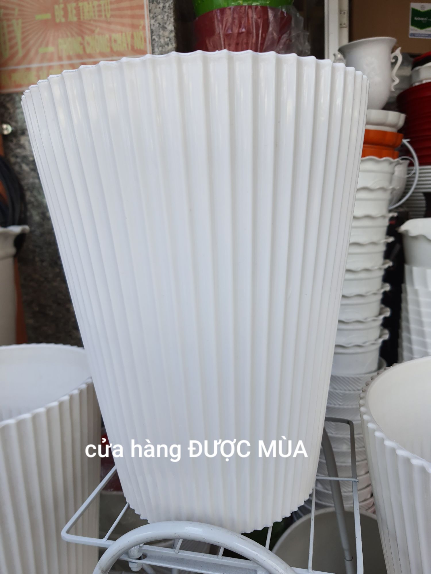 combo 2 chậu nhựa gân sọc đk24x30cm