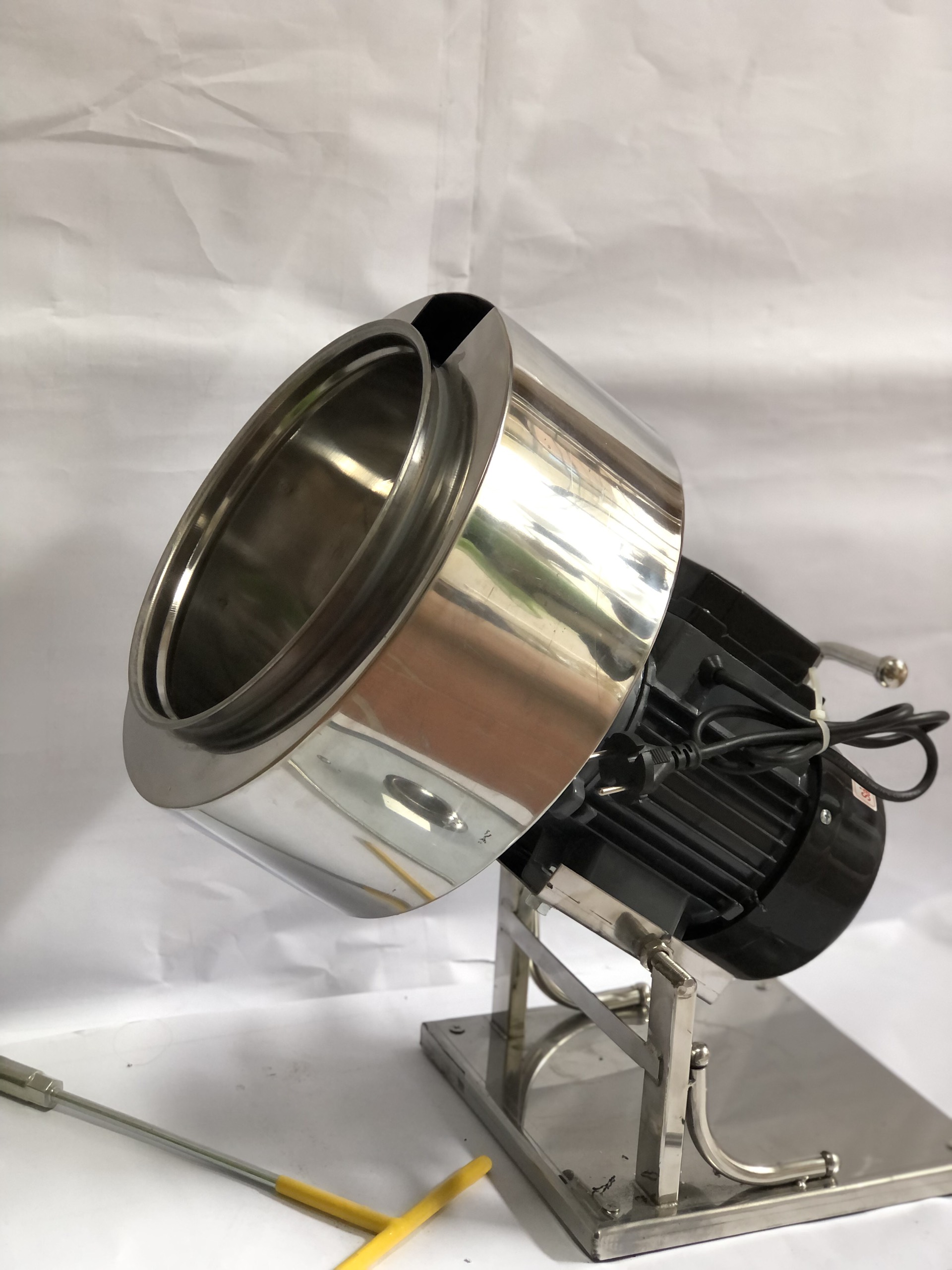 Máy xay thịt cá làm giò lụa, chả cá, giò sống, mọc, xay pa tê 3kg/lần
