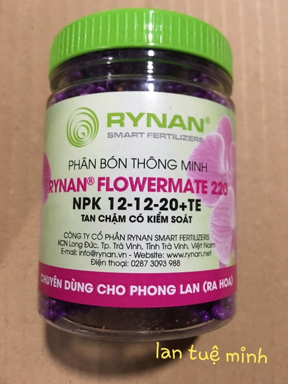 Slow-dissolving fertilizer for orchids HELPING Flowering Flowermate 220 4-month resolution (Jar 150g)