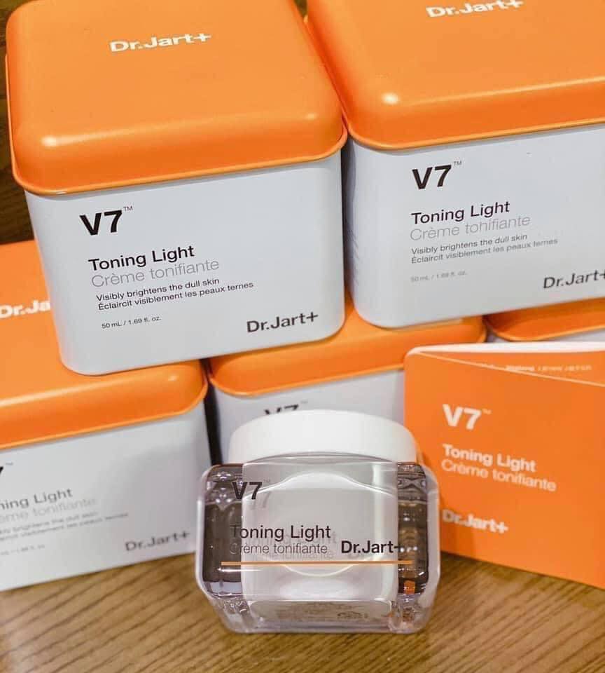 KEM DƯỠNG DA V7 MẪU MỚI