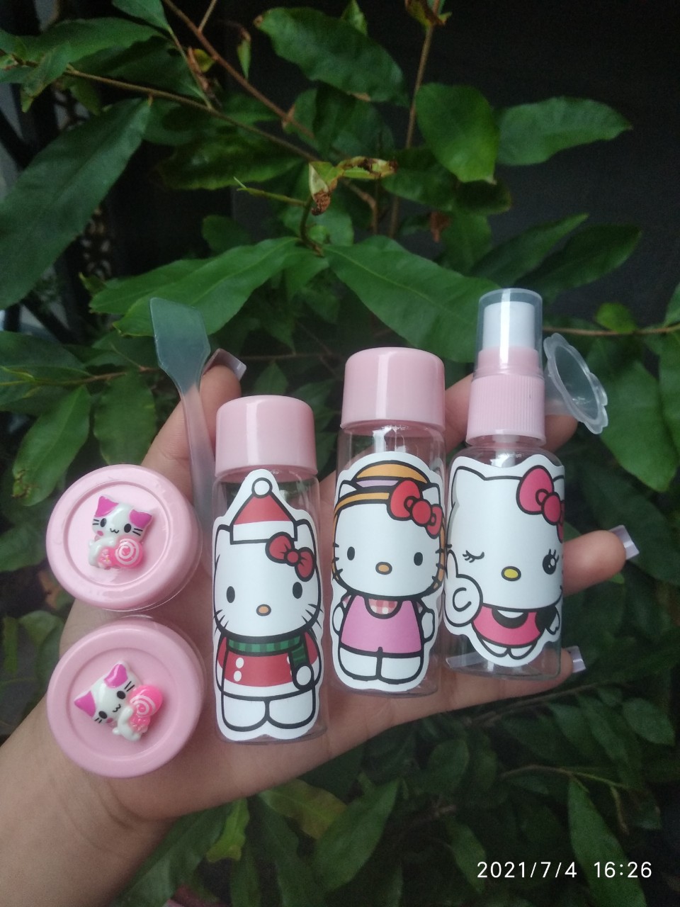 [HCM]bộ chiết mỹ phẩm 7 món hello kitty