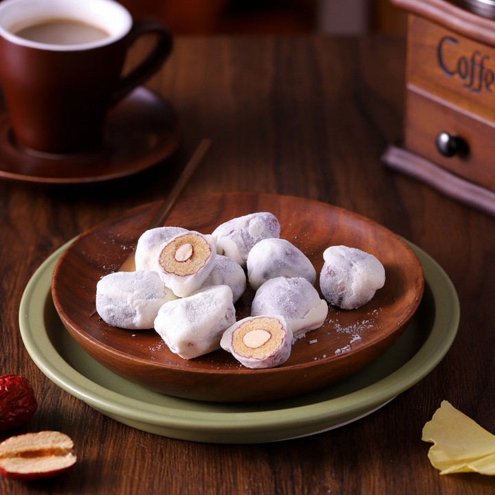 TÁO ĐỎ HẠT ĐIỀU SỮA 250g/túi-
