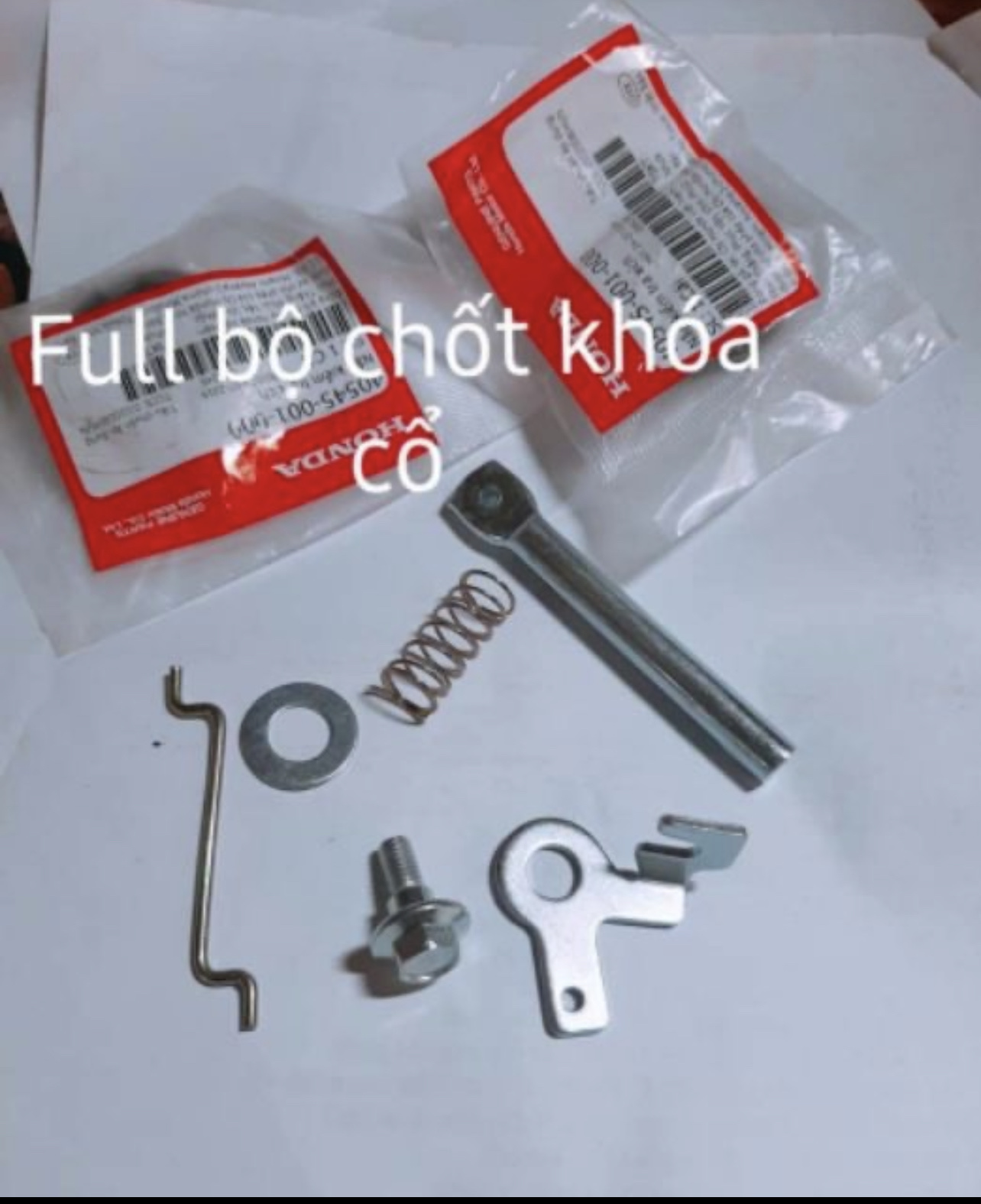 Bộ ốc Chốt Khóa Cổ Dream Honda