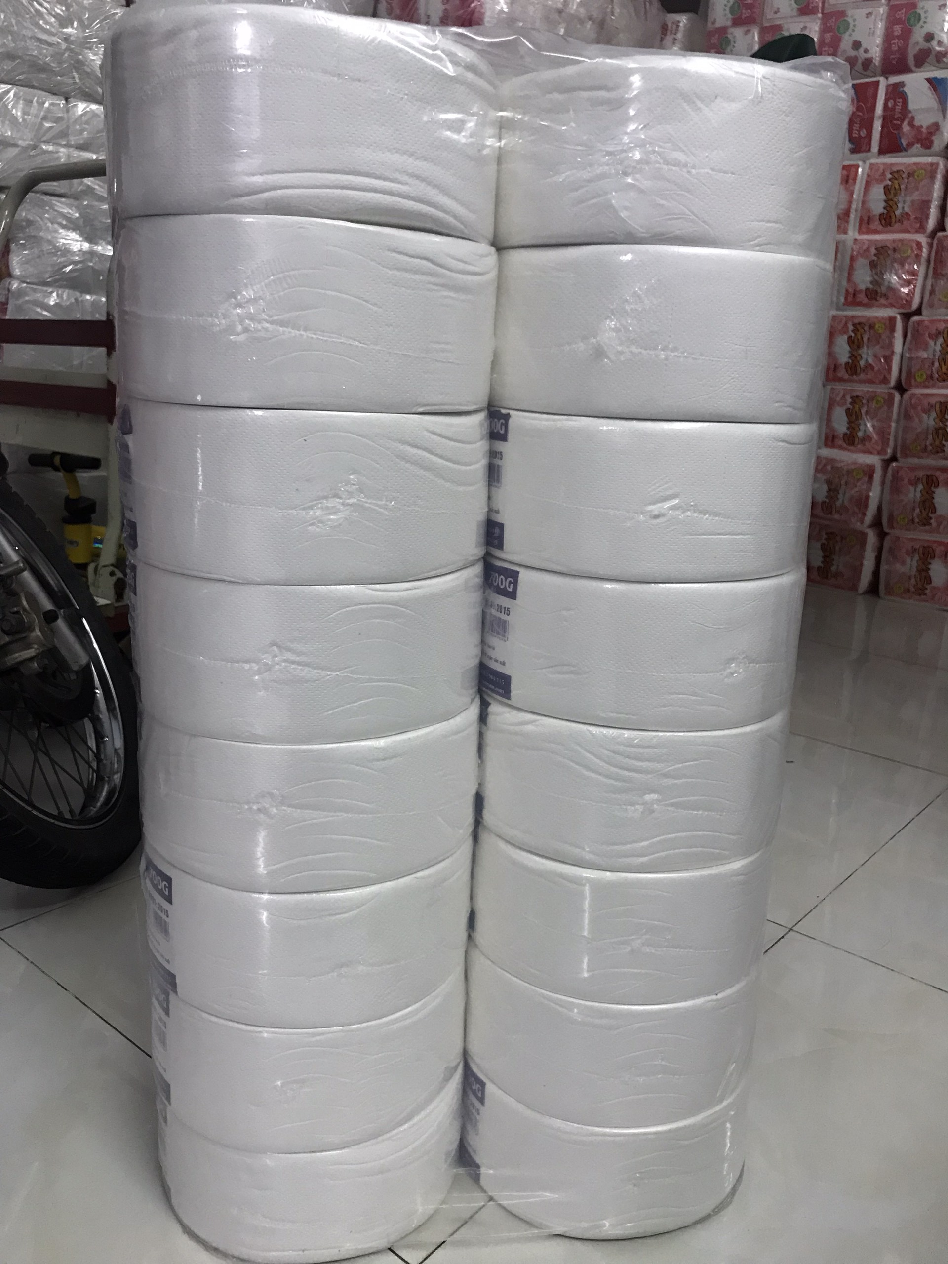Giấy vệ sinh PONYO cuộn lớn 700g