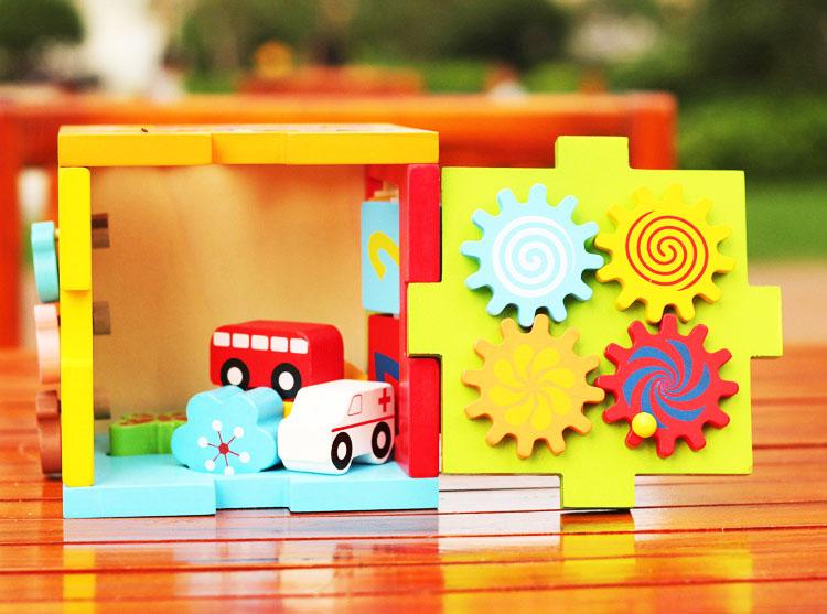 Chiếc Hộp Diệu Kỳ bằng Gỗ