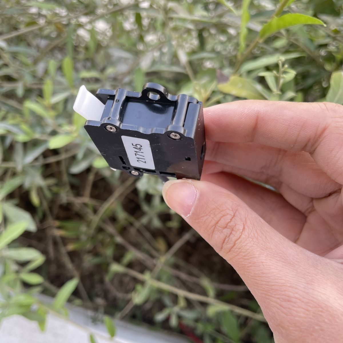 Động cơ giảm tốc thụt thò tự nghiên cứu cách sử dụng