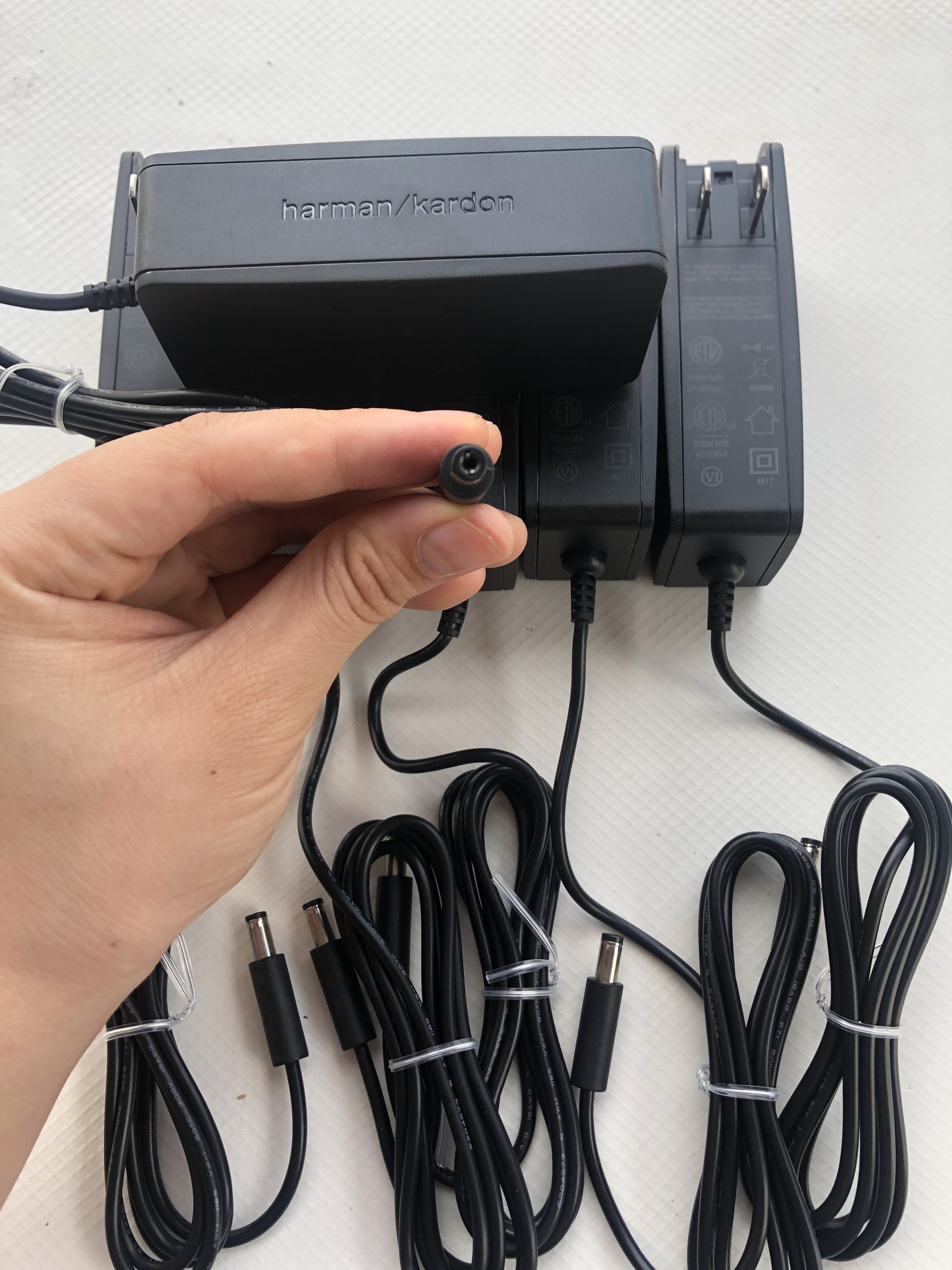 Sạc Loa Harman Kardon Onyx Studio bản gốc