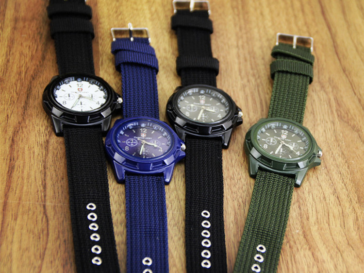 I military army watch (blue)
