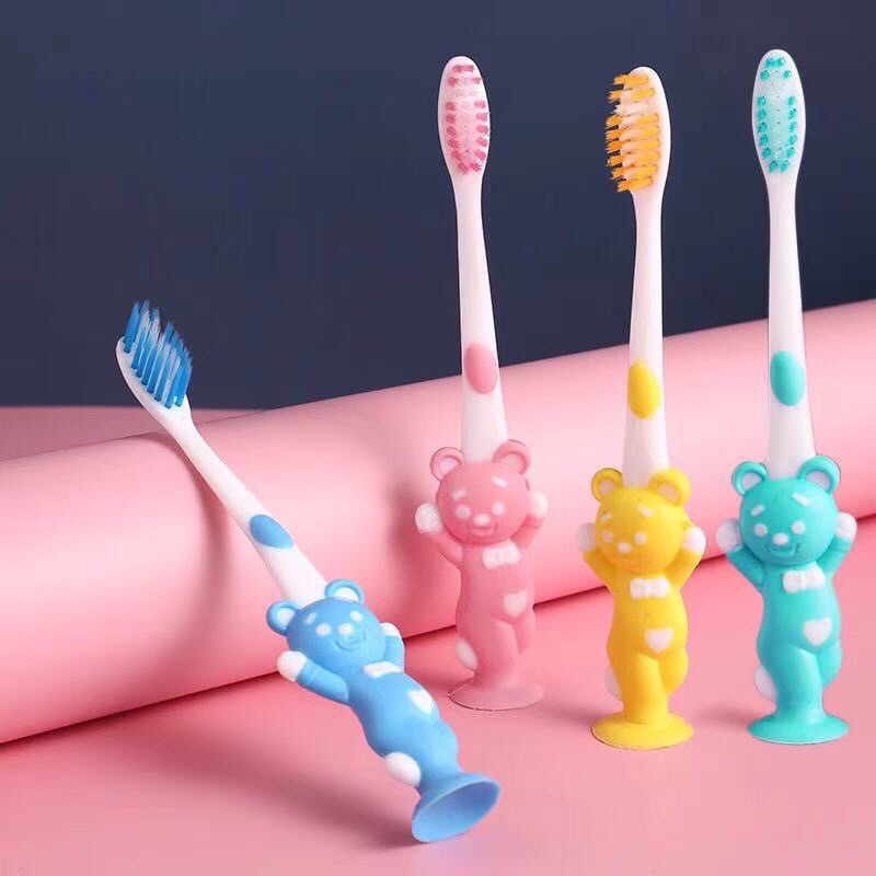 Set 4 bàn chải đánh răng cho bé hình gấu