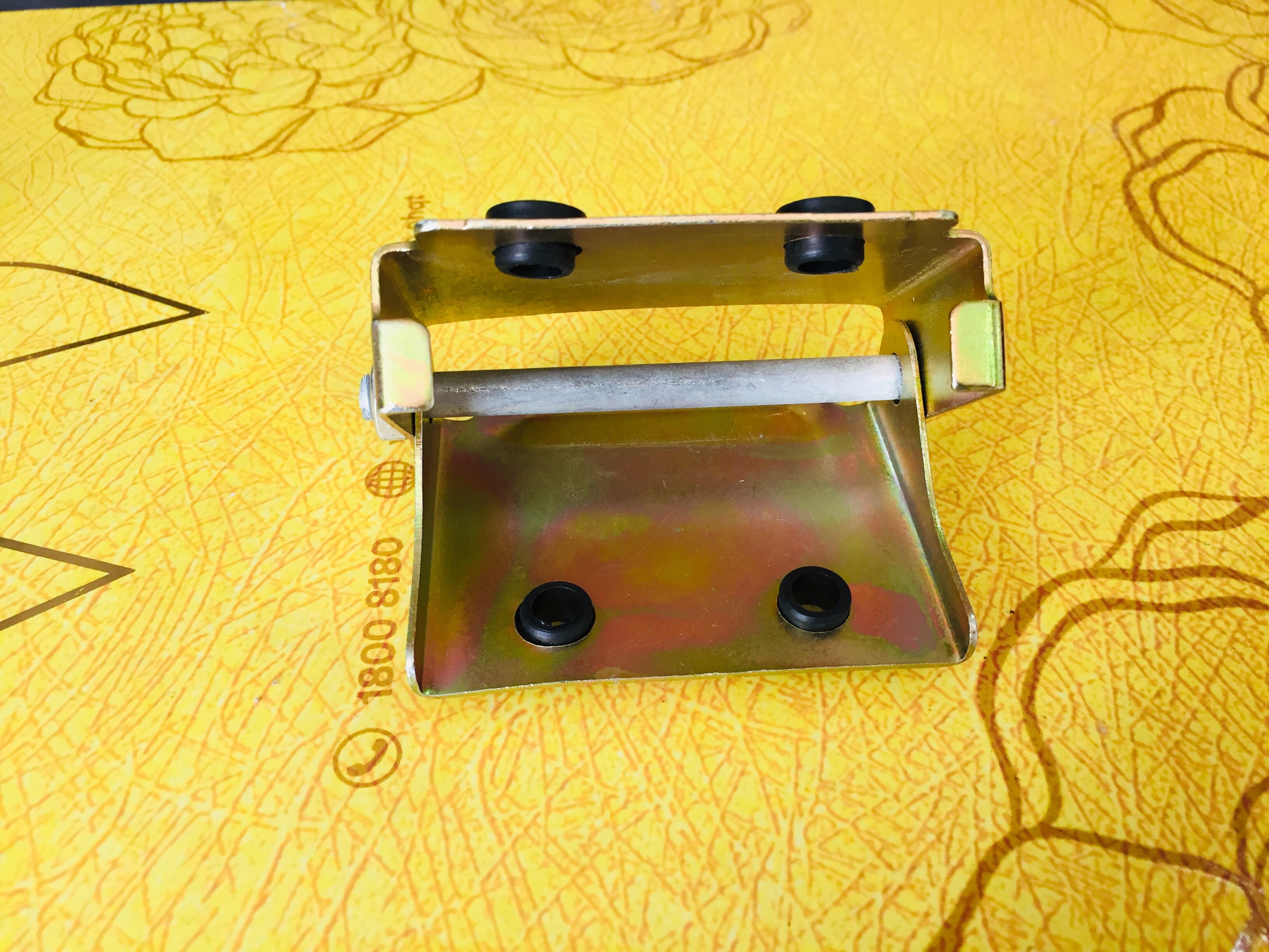 pát gắn yên (bản lề) cho xe cub 81,86,82,84,DD,DH