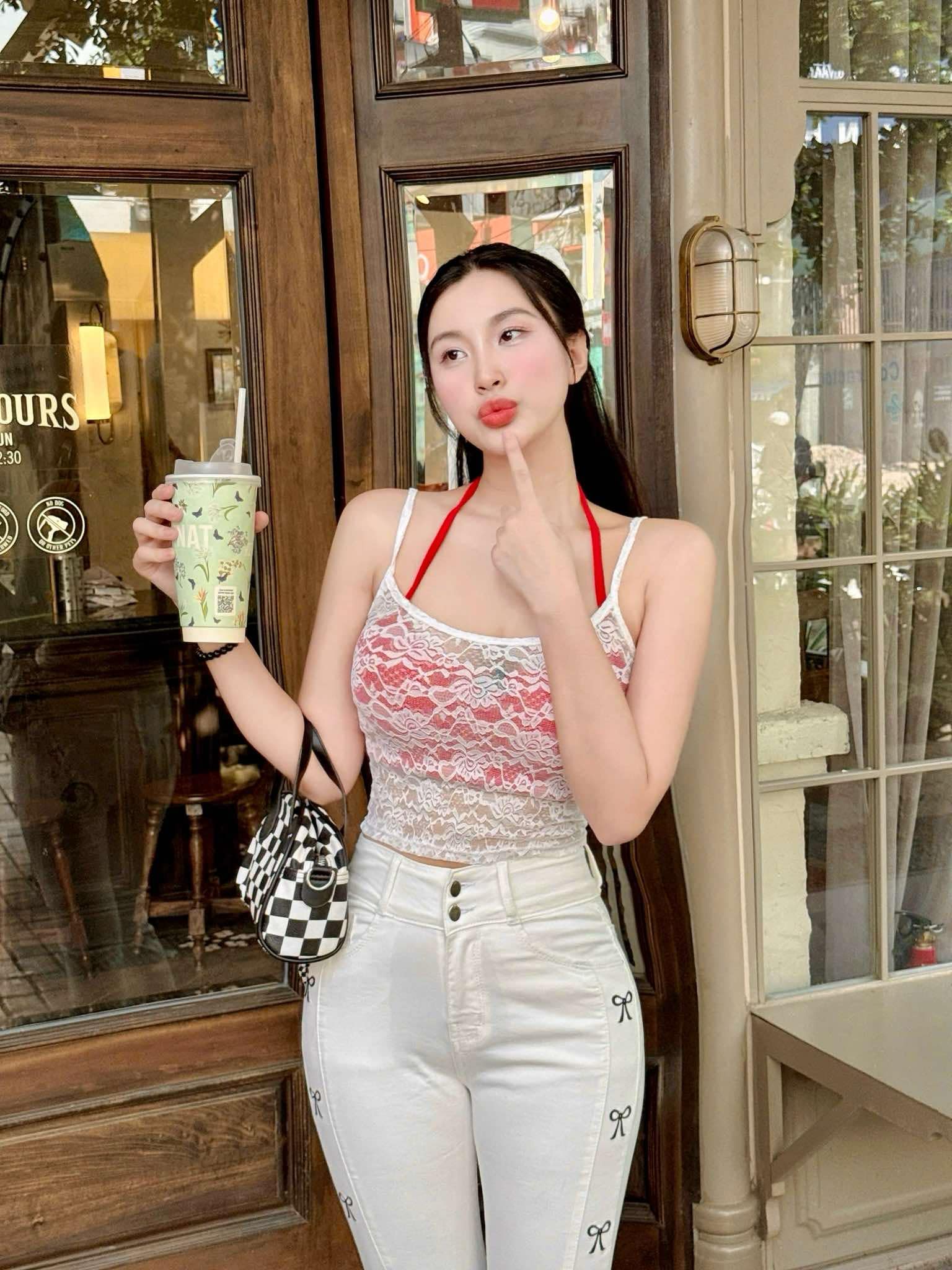 Quần jeans nữ trắng ống loe dài thêu nơ viền cao cấp có BIGSIZE