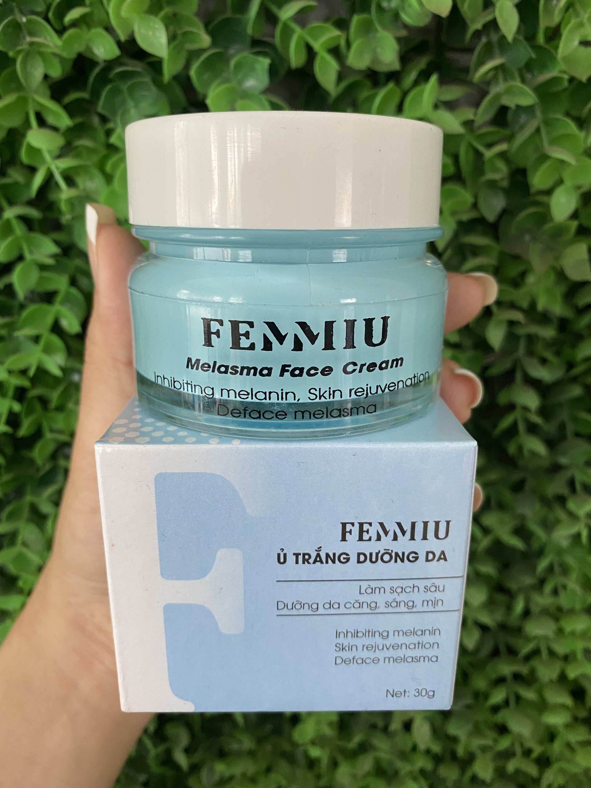 Kem Ủ Trắng Thải Độc Da Femmiu