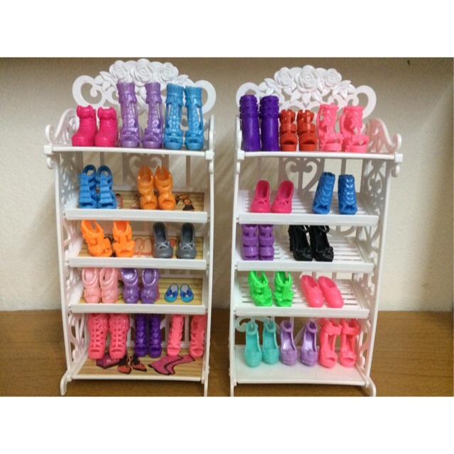 [HCM]Kệ đựng phụ kiện búp bê tặng kèm 5 đôi giày xinh xắn cho búp bê 30cm
