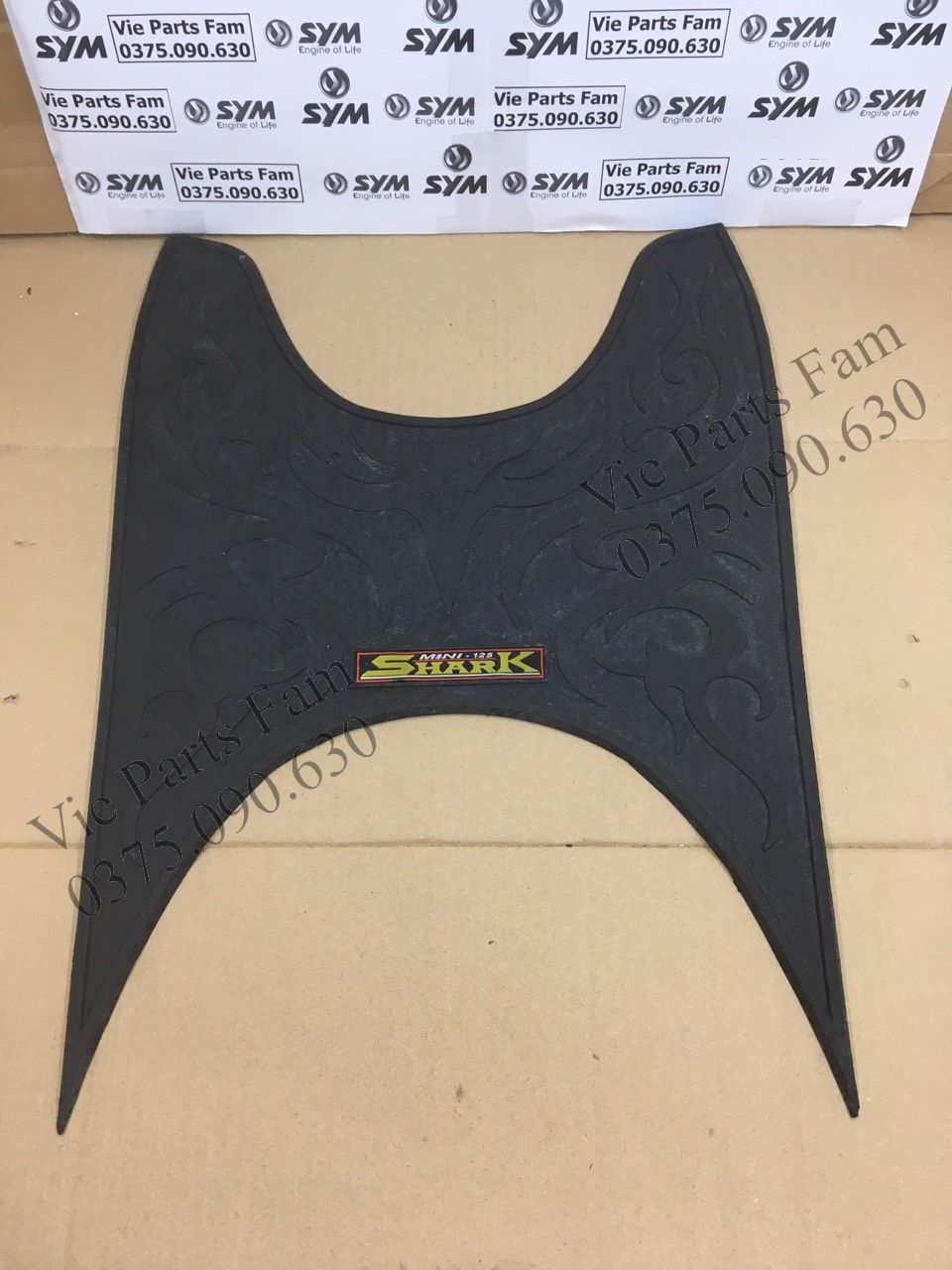 Thảm cao su lót sàn chân Shark Mini