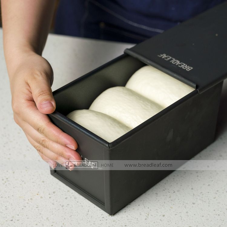 Khuôn bánh mì gối cao cấp breadleaf 450gr