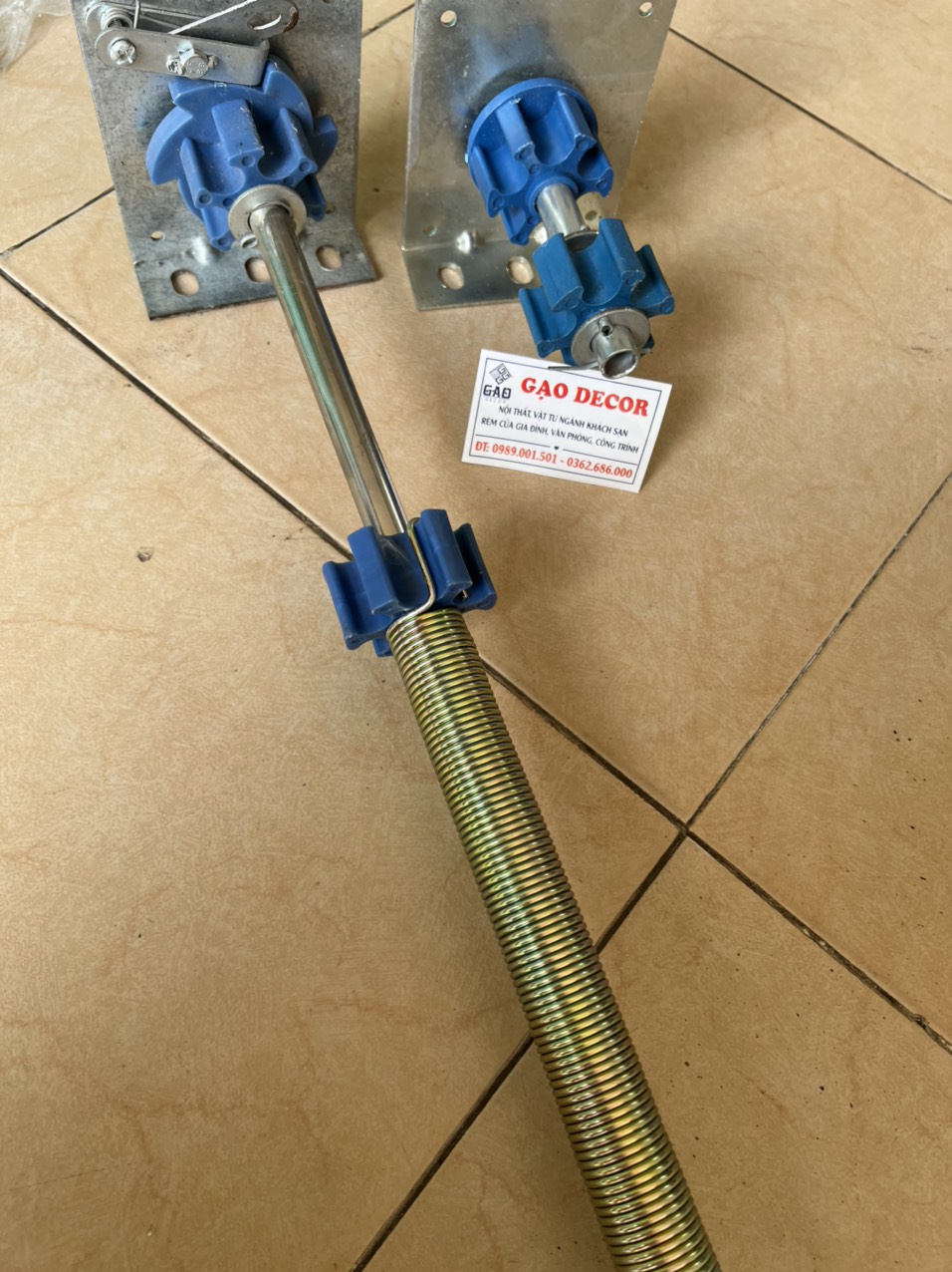 Lò xo bạt cuốn tự dừng, phụ kiện bạt cuốn