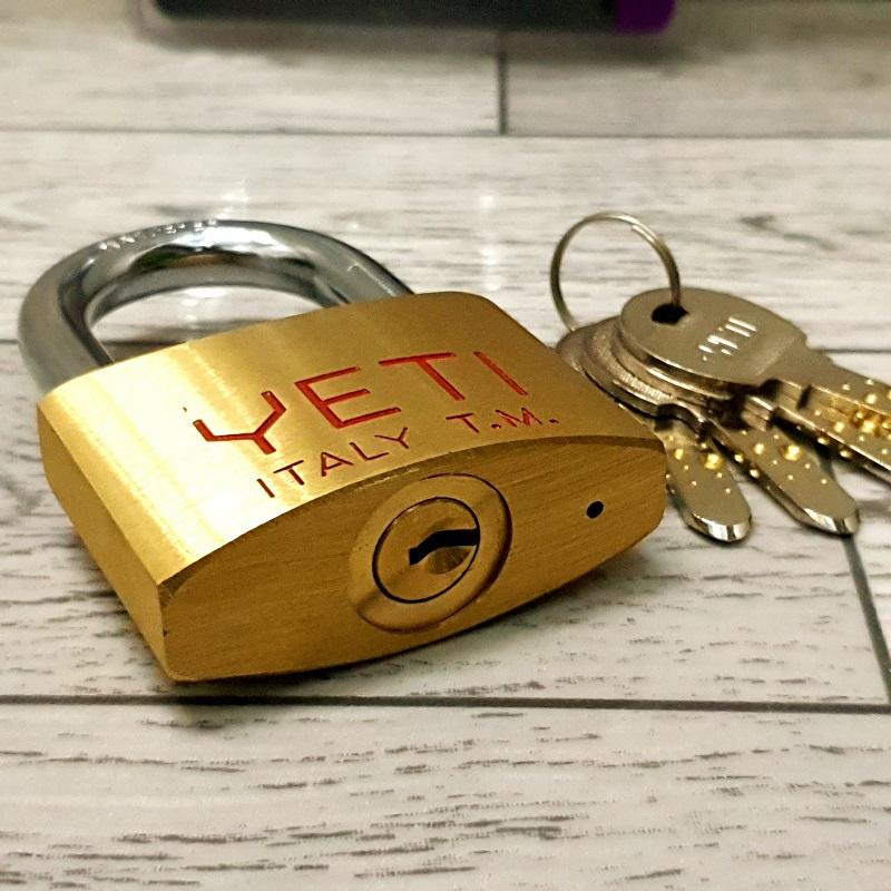Ổ Khóa Đồng Thau YETI 6cm Logo đỏ ( made in Italy )