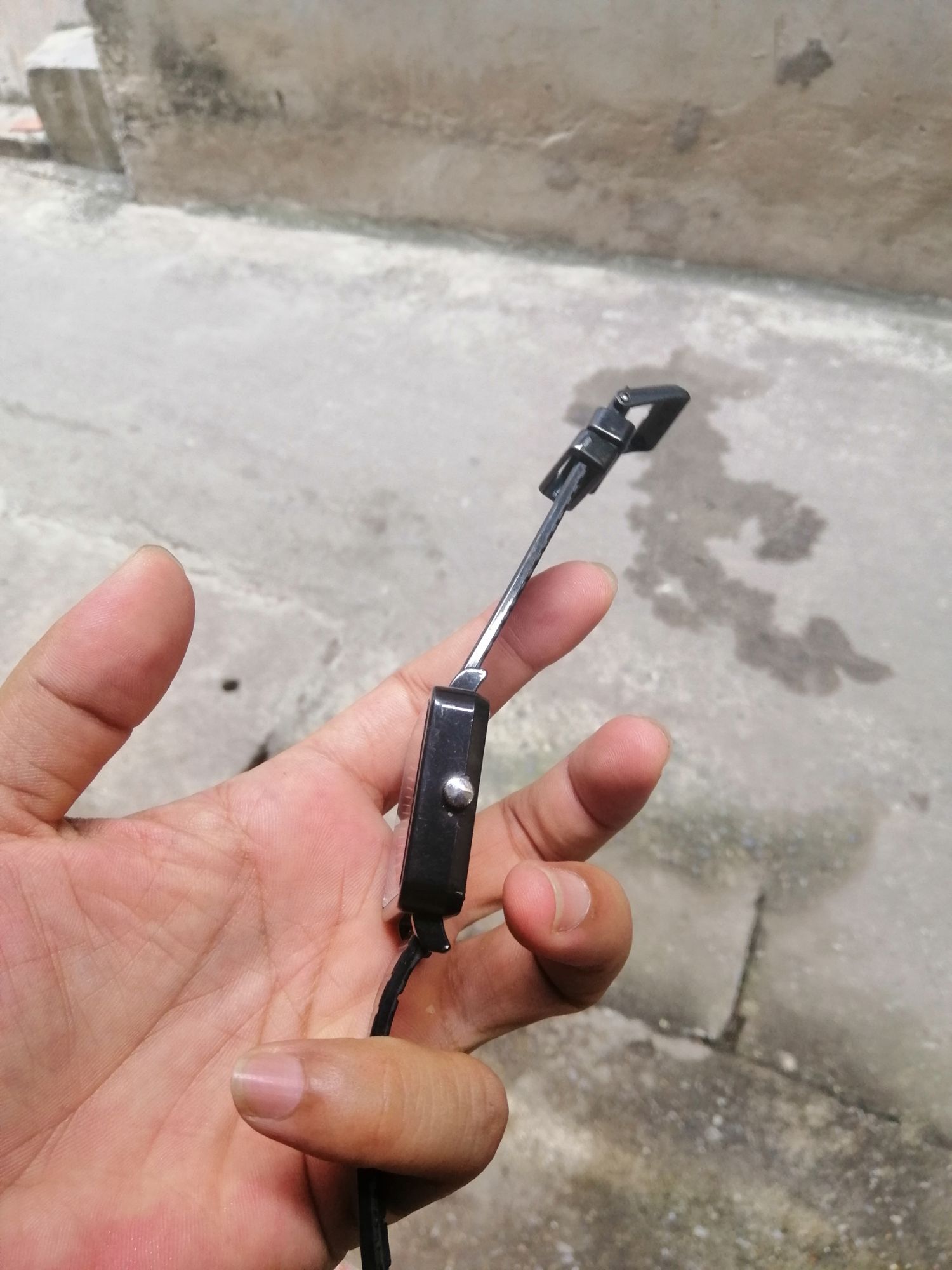 Đồng hồ nam hiệu Q&Q Nhật