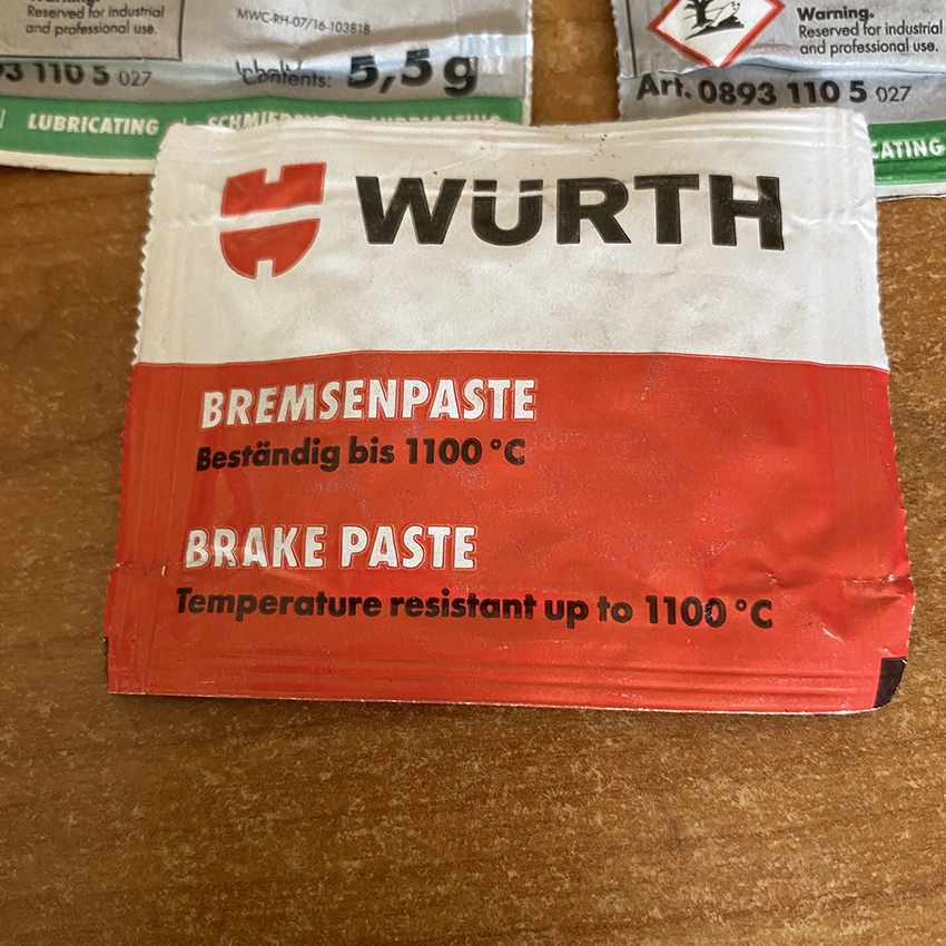 Mỡ tra má phanh, mỡ tra ắc phanh thắng gói 5.5g Wurth nhập Đức (đvt: 1 gói)