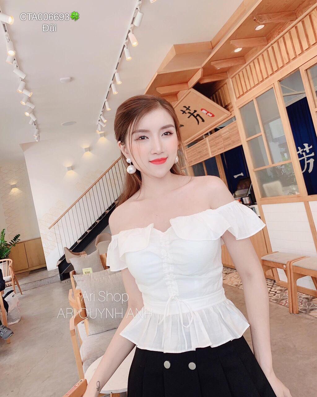 [HCM]Áo Kiểu Nữ Nhún Eo Tay Ngắn Cúp Ngực Thời Trang Mới  Av96