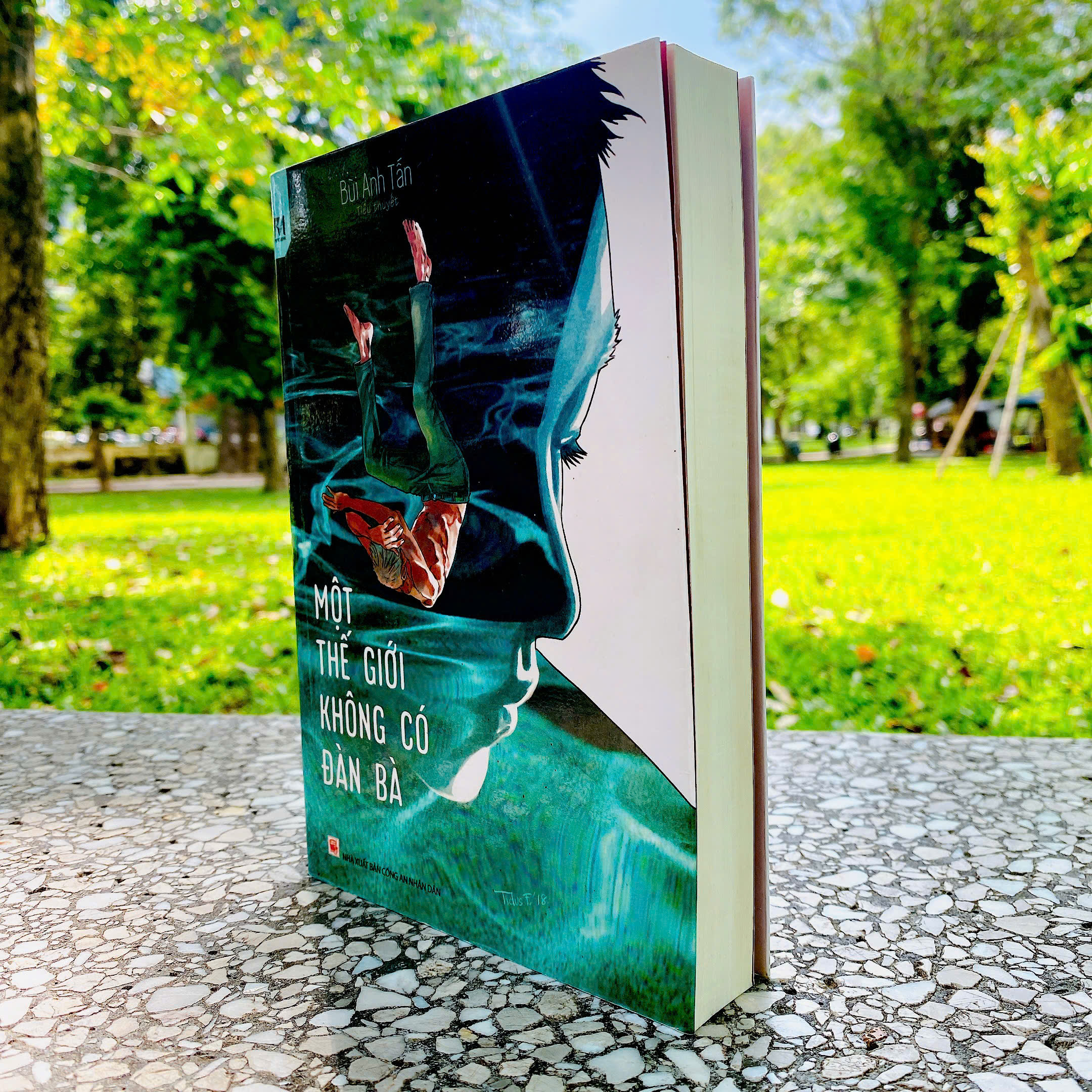 Sách - Một Thế Giới Không Có Đàn Bà (Trinh Thám Việt Nam)