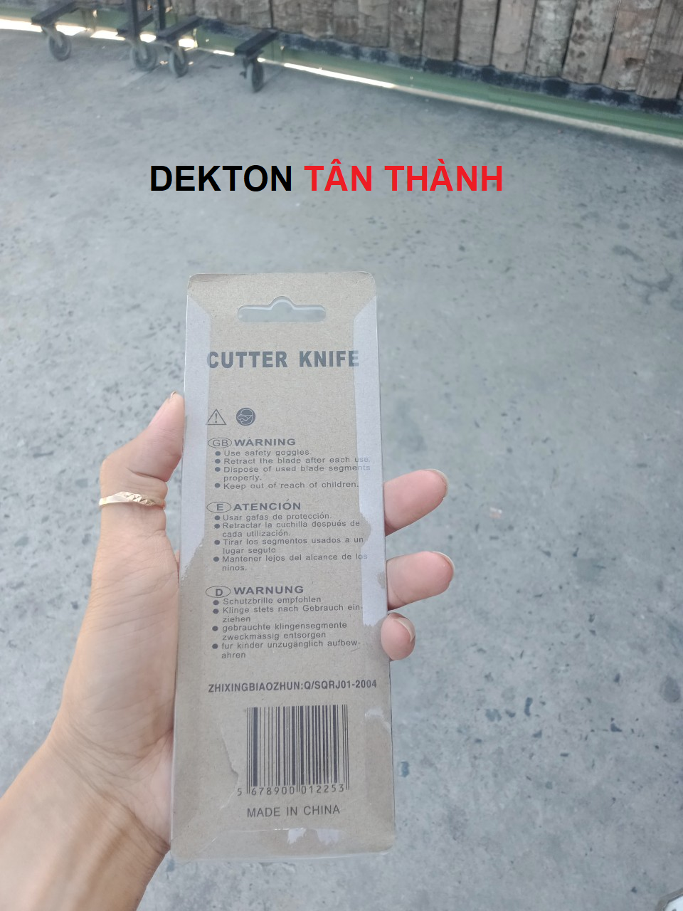 [Hàng tặng] Dao rọc giấy lớn 18mm / Kèm lưỡi