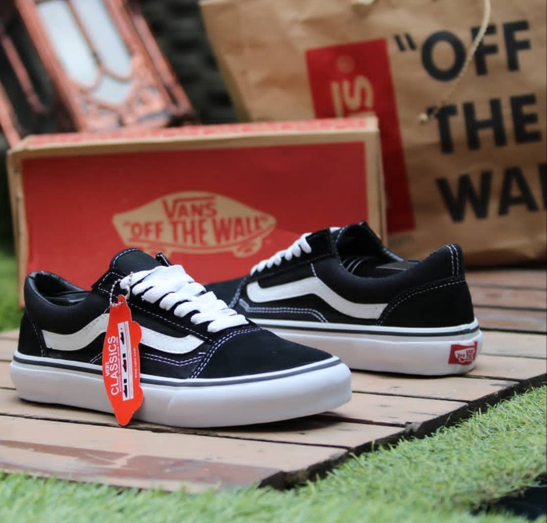 Giày Vans Old Skool thấp cổ màu đen ( Full box)