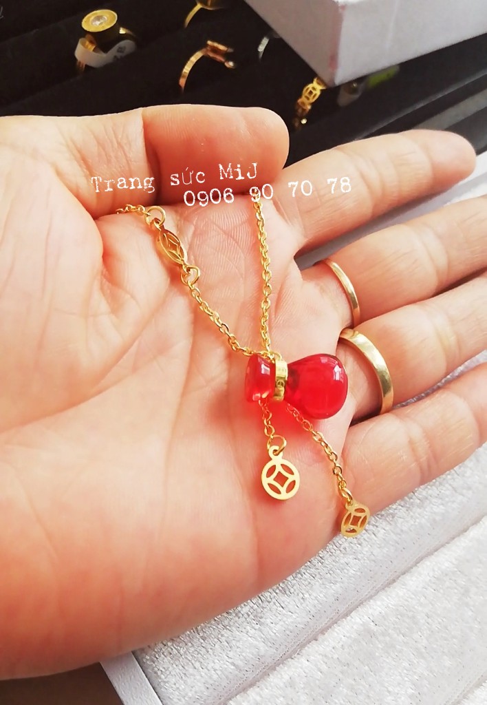DÂY CHUYỀN TITAN MÀU VÀNG HỒ LÔ ĐỎ