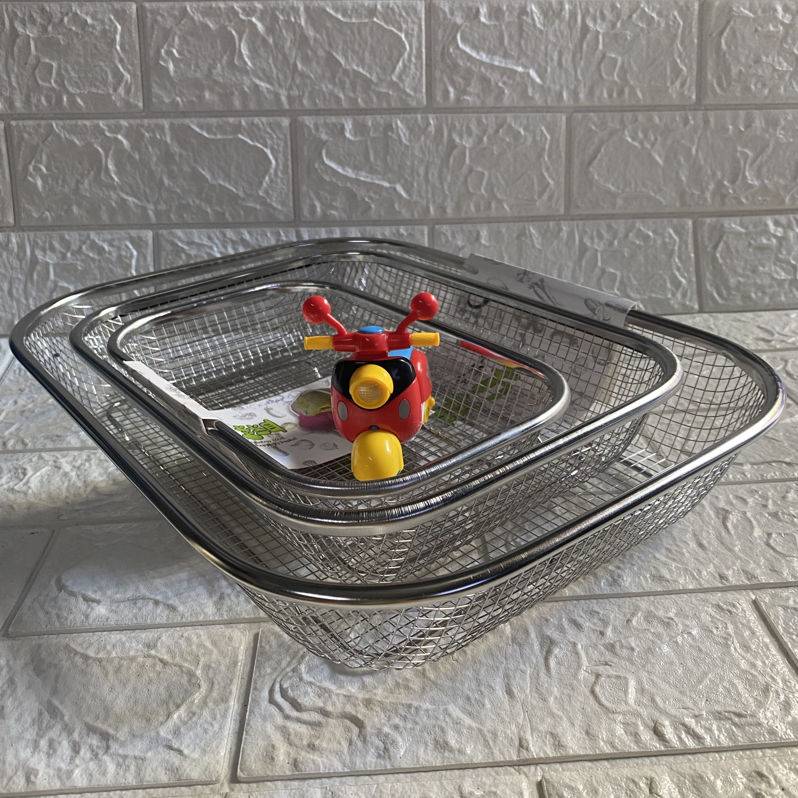 Rổ lưới Inox dùng cho nhà bếp.