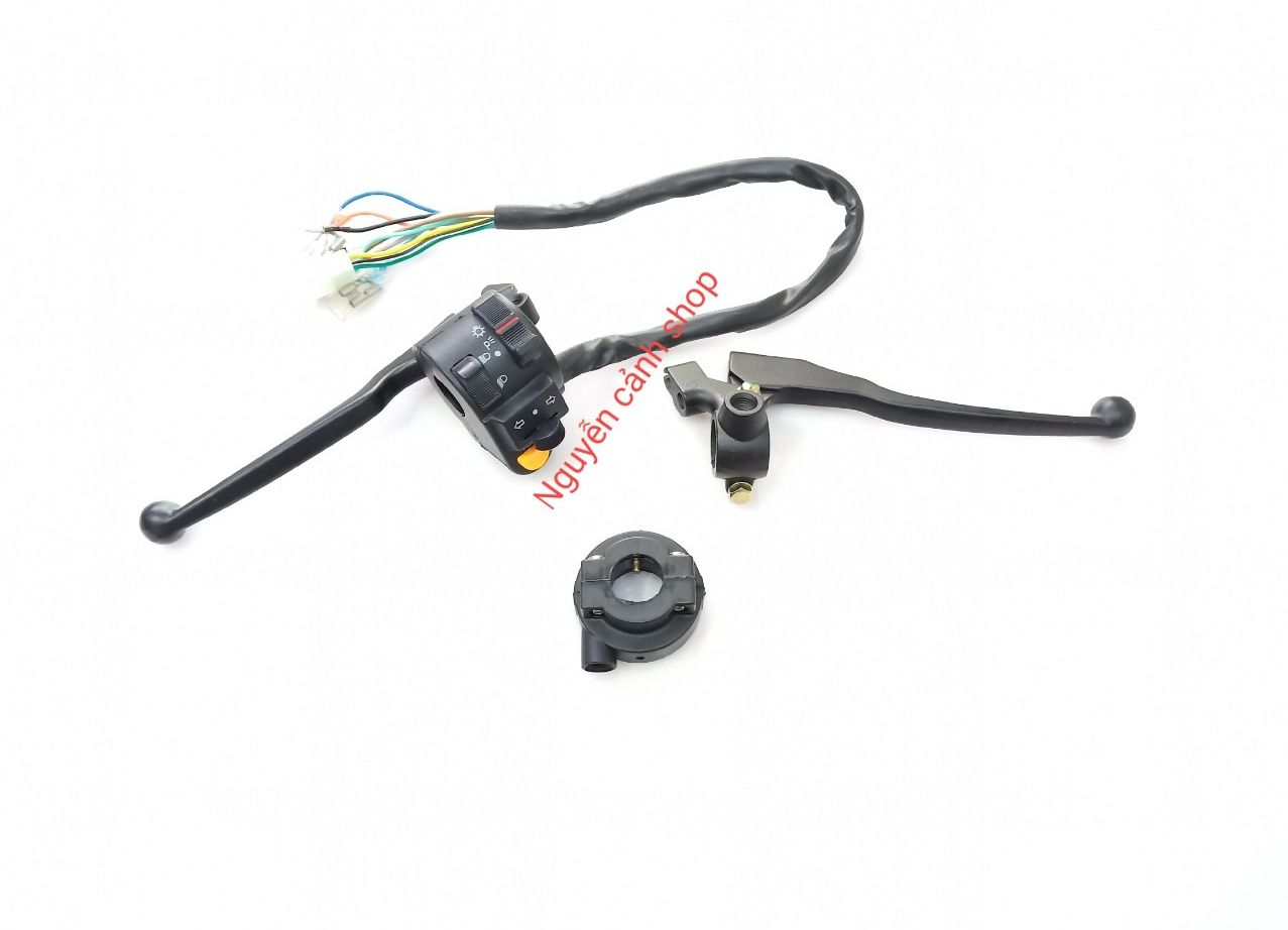 Win Car Shackles with and Without Tags, 1 Pair